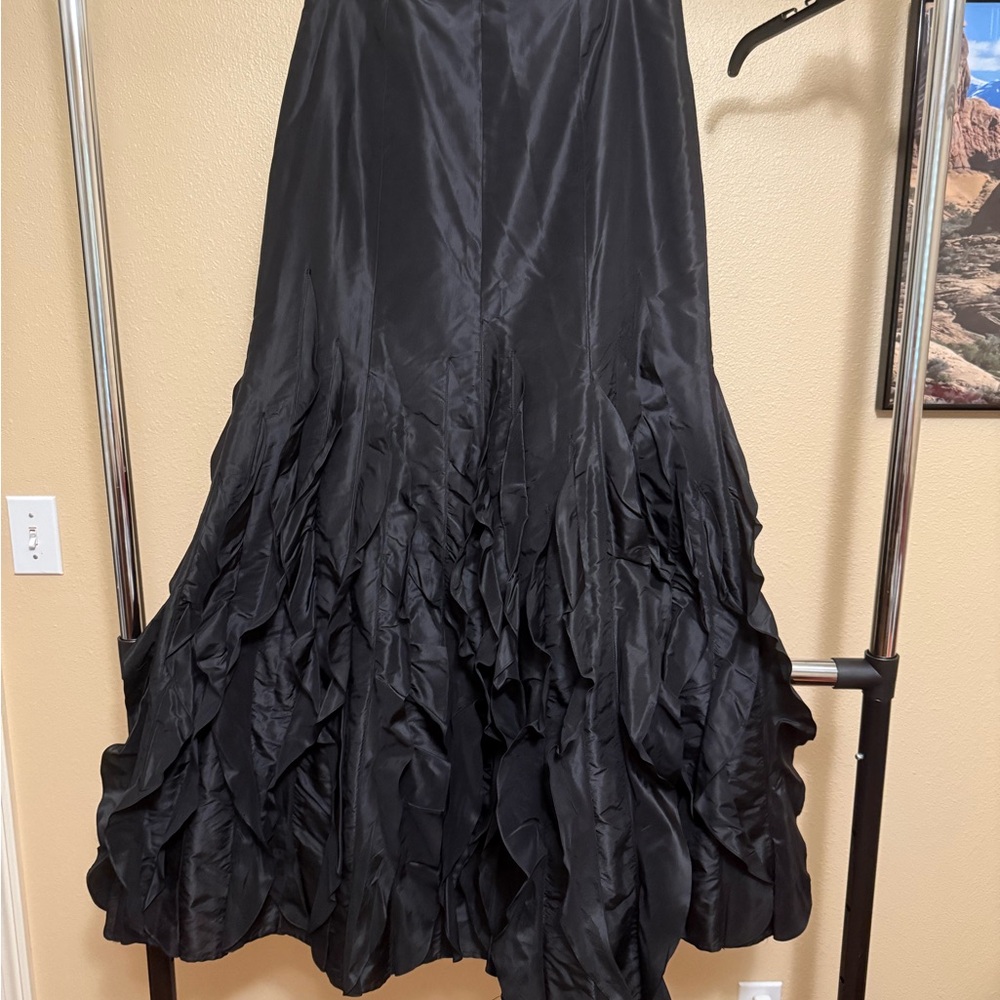 Chic Black Maxi Skirt